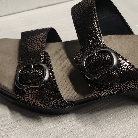 DANSKO SIZE 8 Stylish Black Women's Sandals - Picture 7 of 8